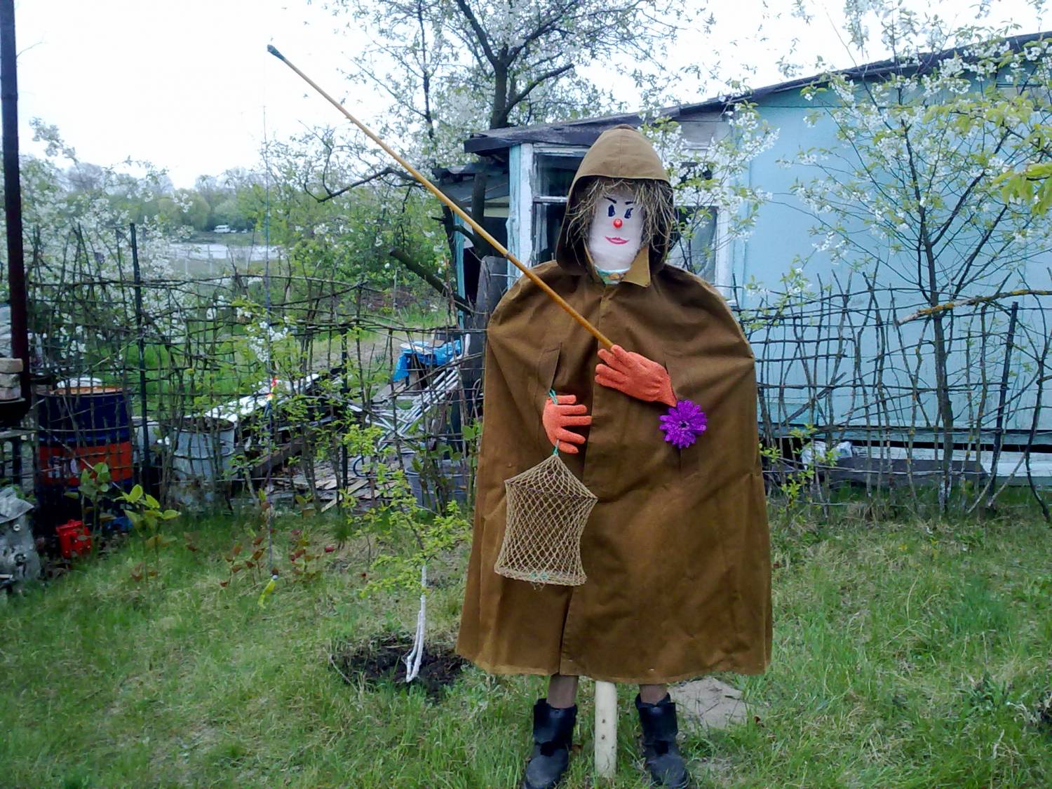 Как сделать голову пугало на огороде Как сделать голову пугало на огороде