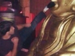 После скандала в Калмыкии Минспорта Дагестана проверит всю команду борцов