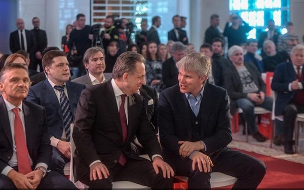 Премии "Харламов Трофи" получили не только легендарные хоккеисты