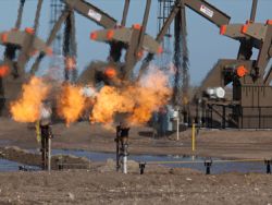 ОПЕК продлила соглашение об ограничении нефтедобычи