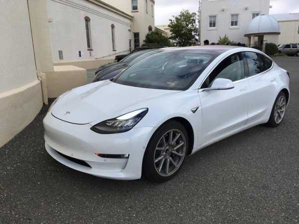 Tesla уже начала производство батарей для электрокара Model 3