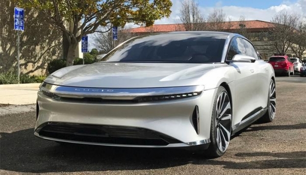 Видео дня: электромобиль Lucid Air разогнался почти до 400 км/ч
