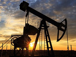 Нефть дешевеет из-за информации о росте запасов в США